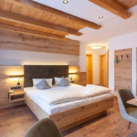 Luggi Hotel Galtuer