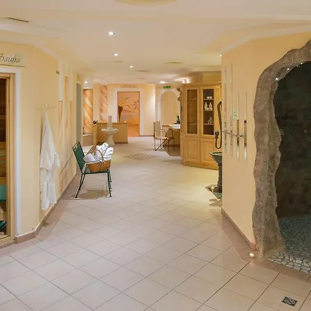 Hotel Luggi 2*