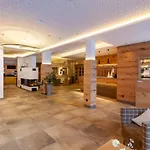 Hotel Luggi 2*
